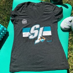 Reebok Women’s Graphic NHL San Jose Sharks Tee